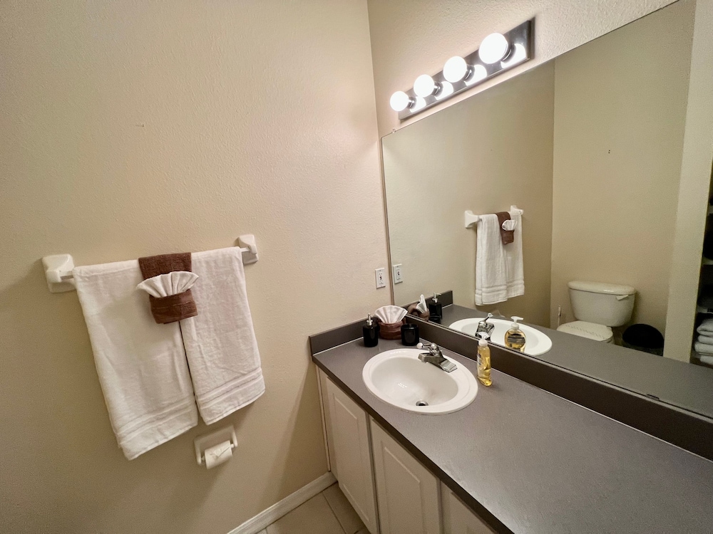 Grand Emerald Island 3BR Townhouse Near Disney