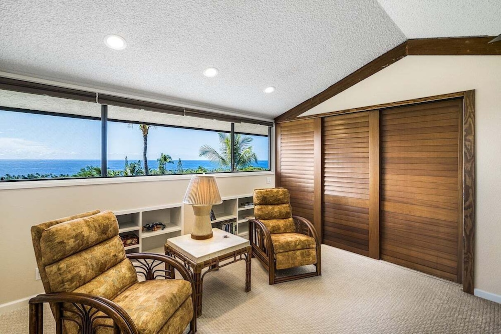 Ocean and Golf Course Views - Top Floor -vrkcv