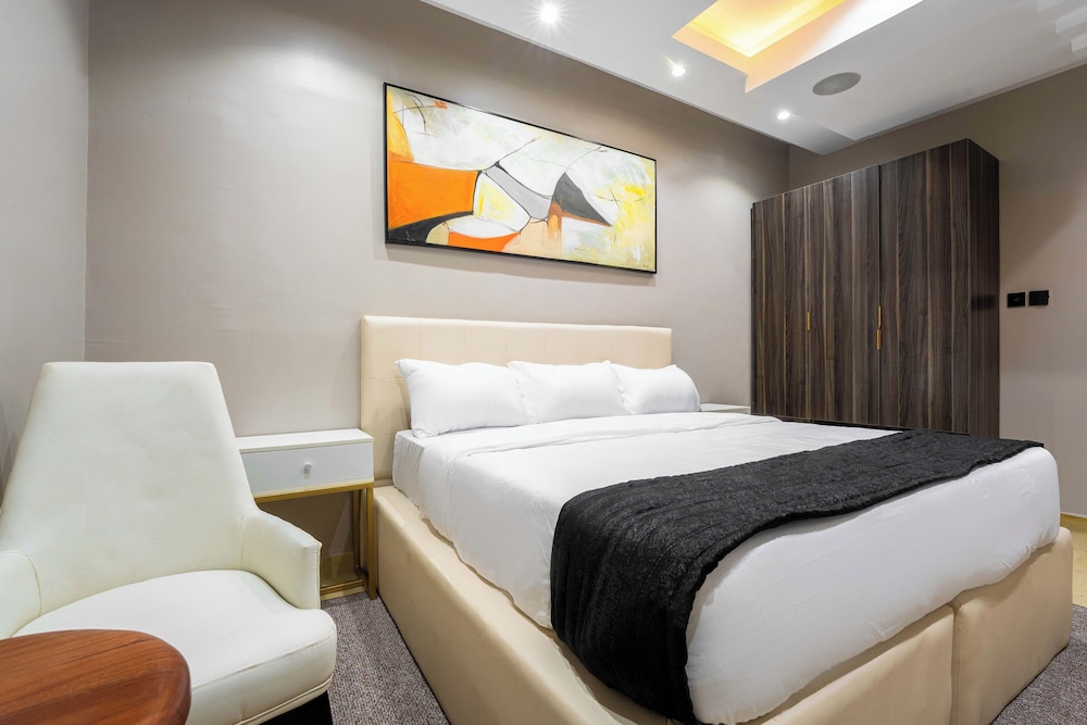 The Azaria Hotel and Apartments
