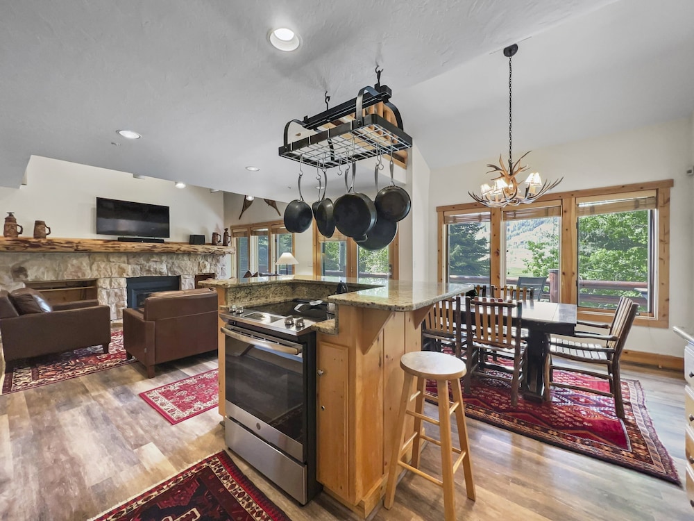 Deer Valley Escapes - Park City Ski Resort Condos