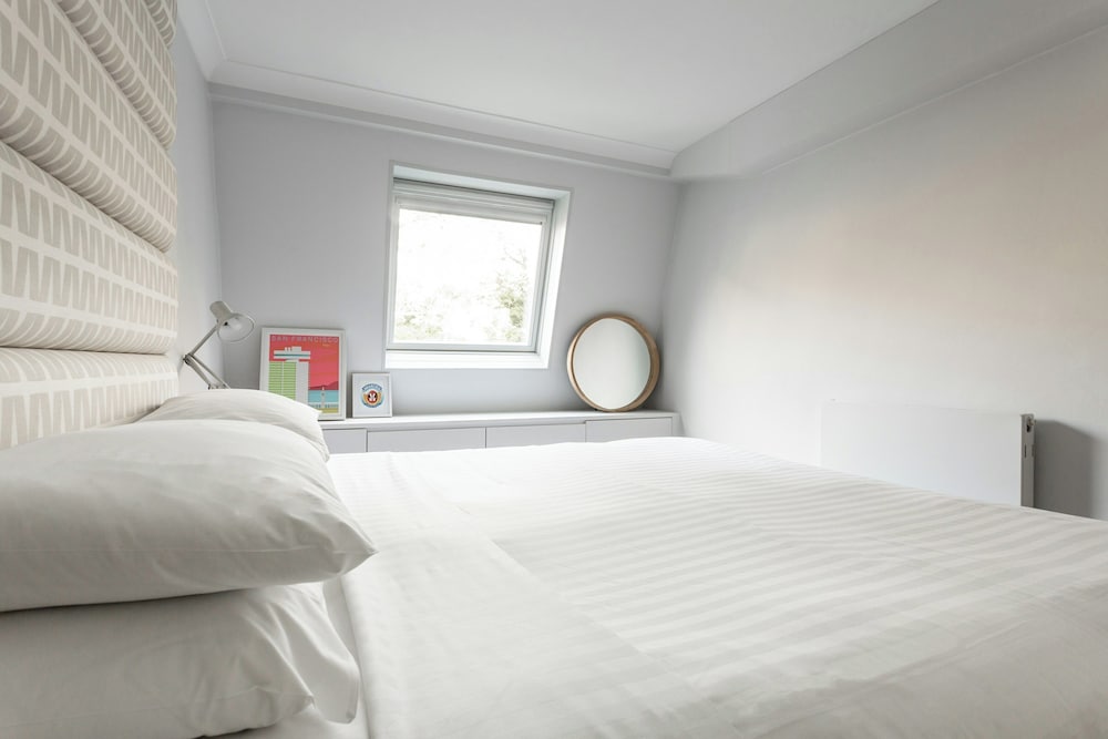 Talbot Road VI by Onefinestay