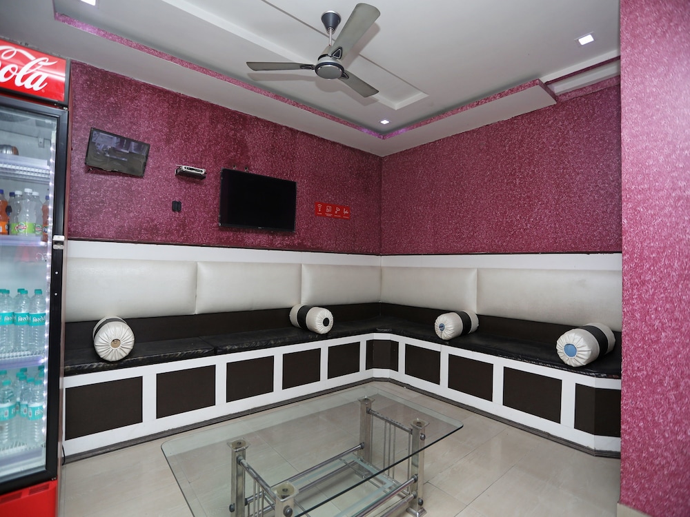 OYO 14983 Gwala Guest House view 4