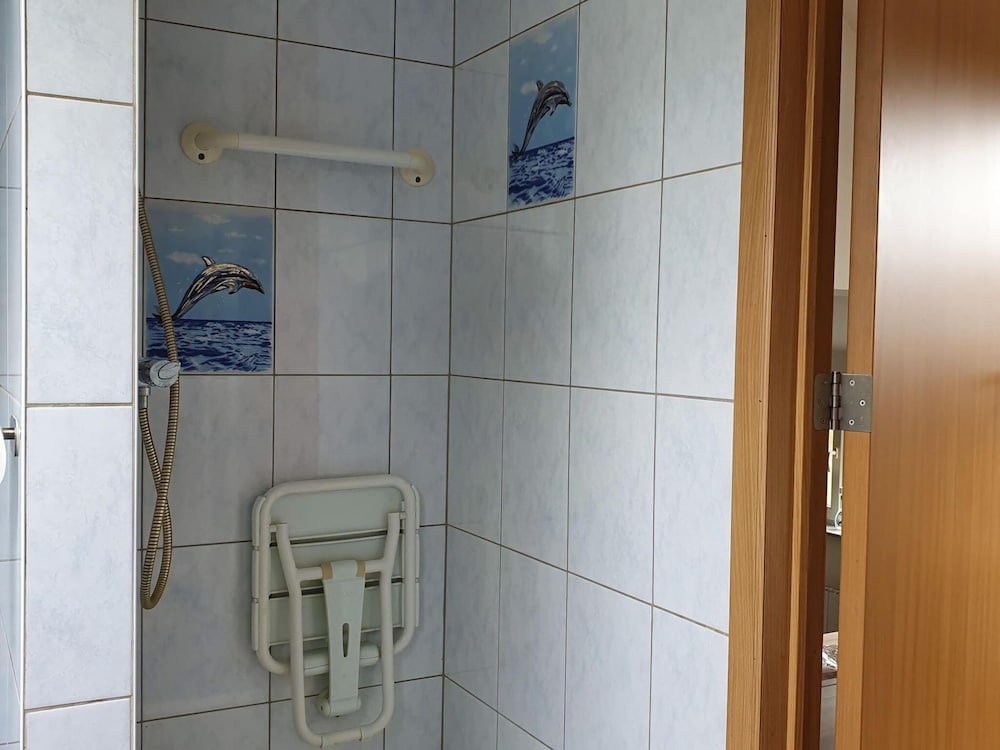 Luxury Holiday Home in Marchin With Wellness