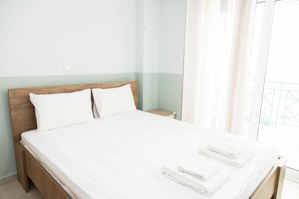 Amazing Apt in Tauros view 5