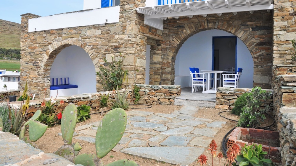 Stavros Bay