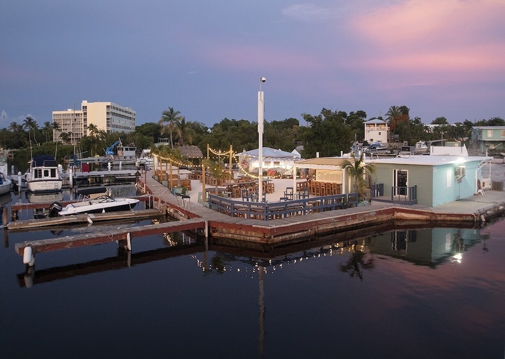 Mangrove Marina and Resort Aqualodge Houseboats