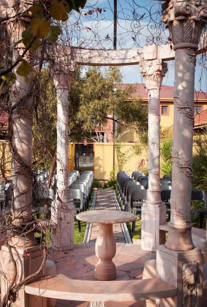 meeting & event spaces