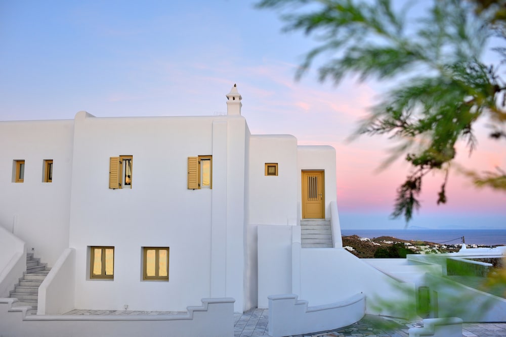 Jenny's Summer Houses