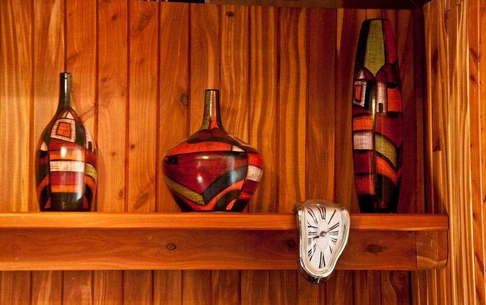 Woodpecker Inn