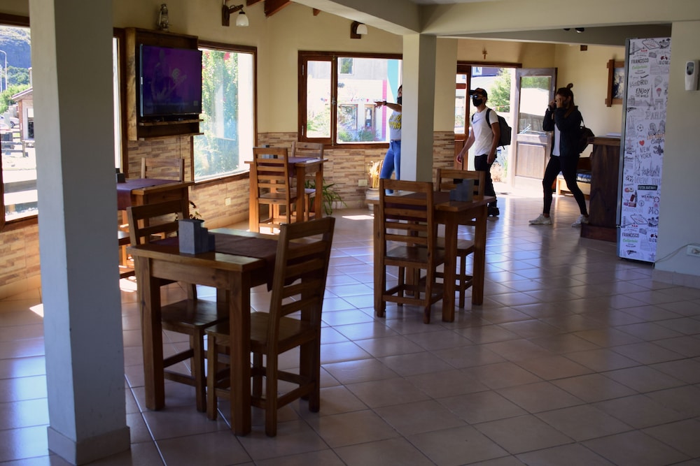 Hosteria El Alamo