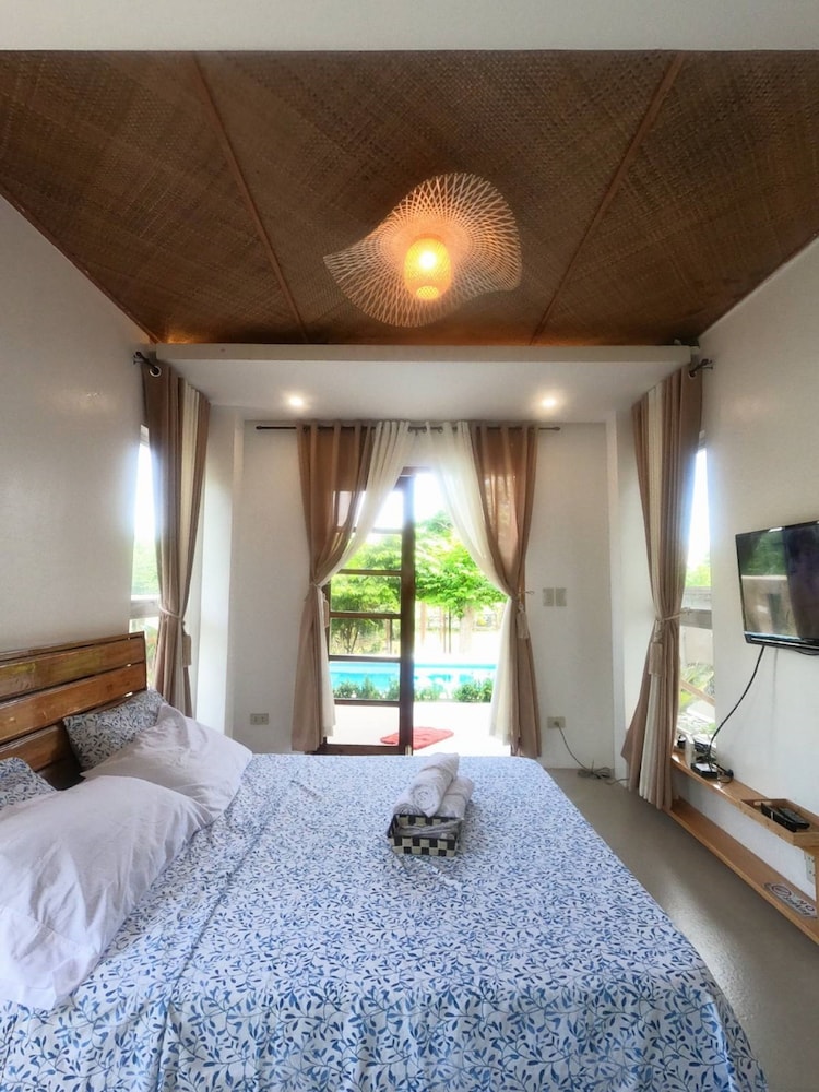 Marelocca Beach House view 3