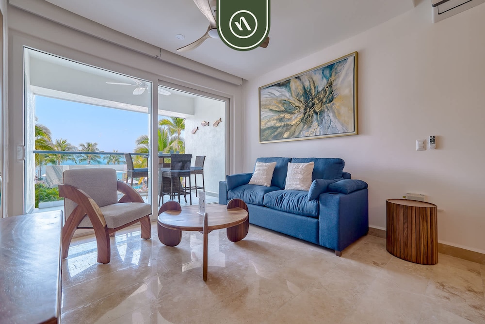 Oceanview 1 BR Condo - Beach - Multiple Pools