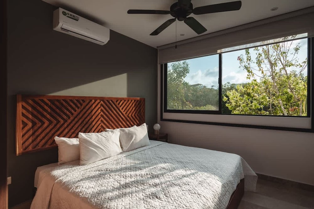 Zama Condo w Rooftop Pool Gym Coworking Cinema