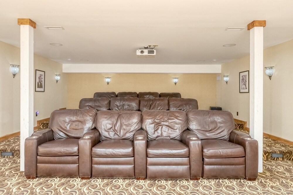Moose Lodge by Avantstay Luxe Berkshires Escape view 4