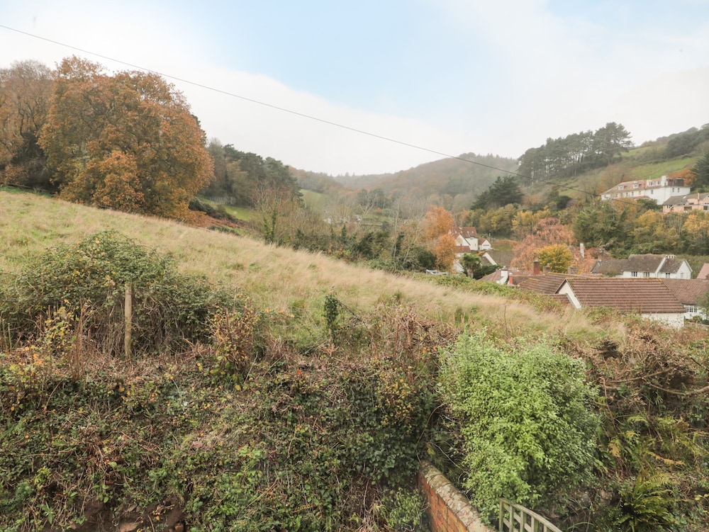 2 Moorlands