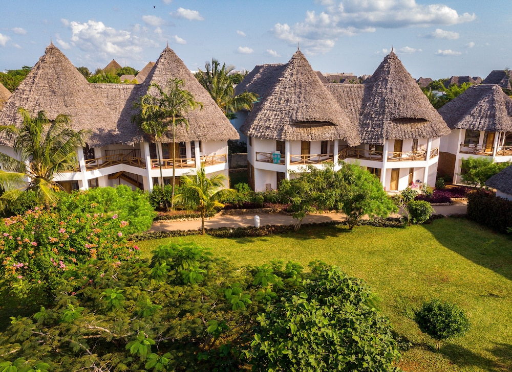 Sandies Baobab Beach Zanzibar