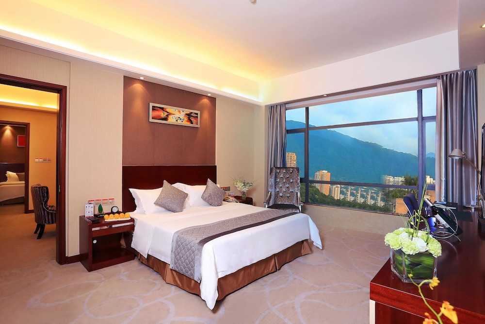 Ramada Longyan