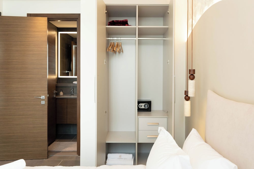 Chic 1BR Apartment - The Crest Dubai