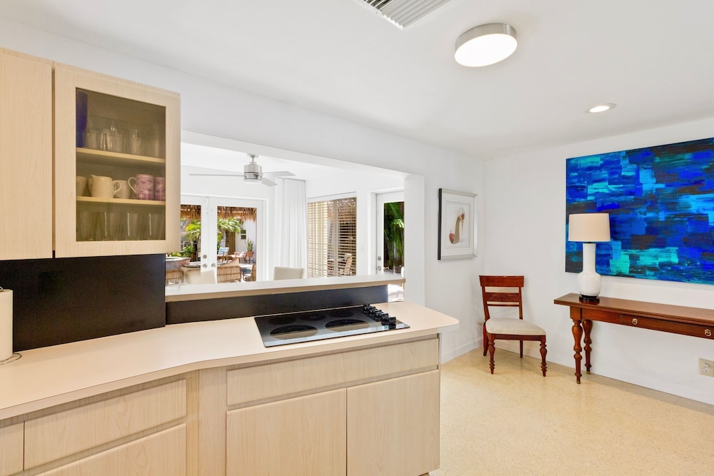 Fabulous Private Oasis With Lgbtq Resort Access