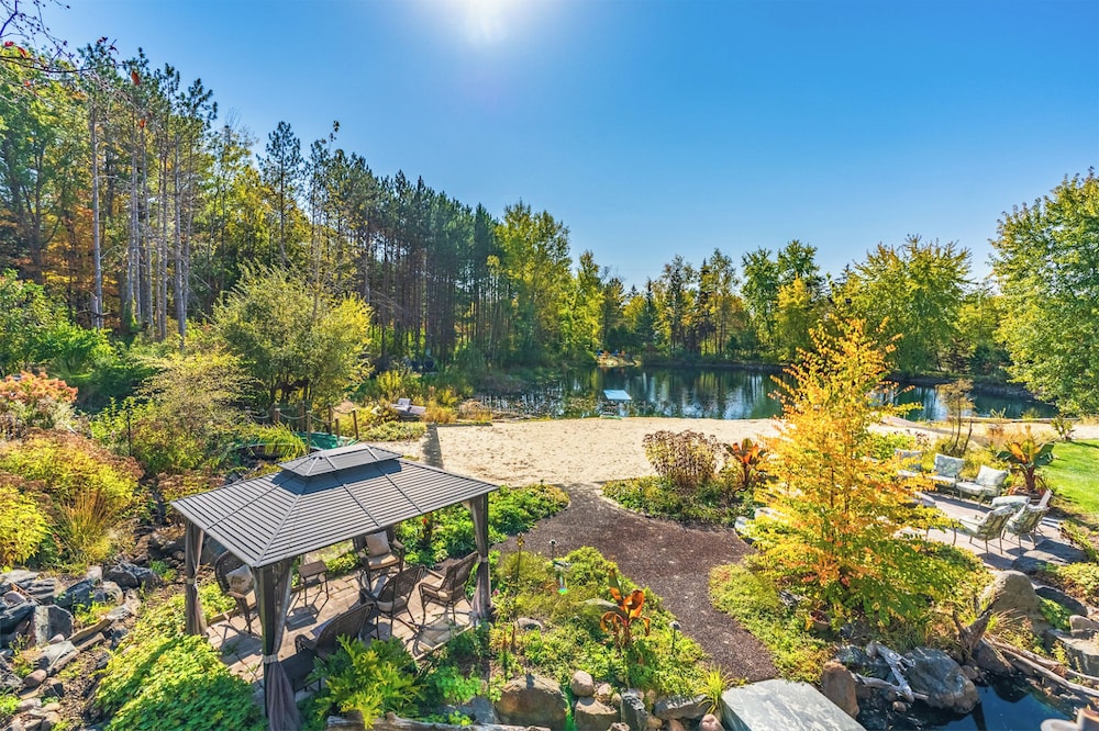 Hot Tub & Private Sauna: Wausau Family Home