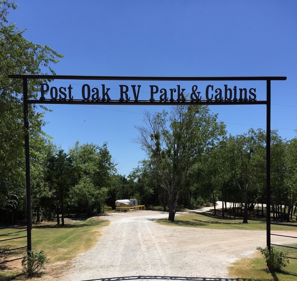 Waco Vacations - Cabin 1 Rental 15 Minutes From Magnolia and Baylor - Property Image 5