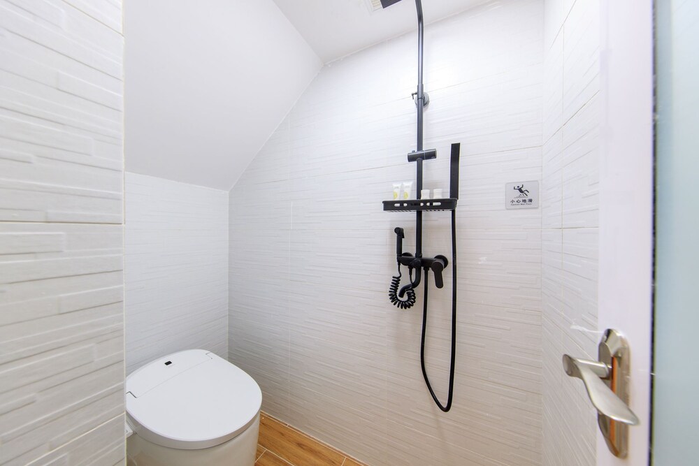 Isvara Flowing Ocean Guesthouse