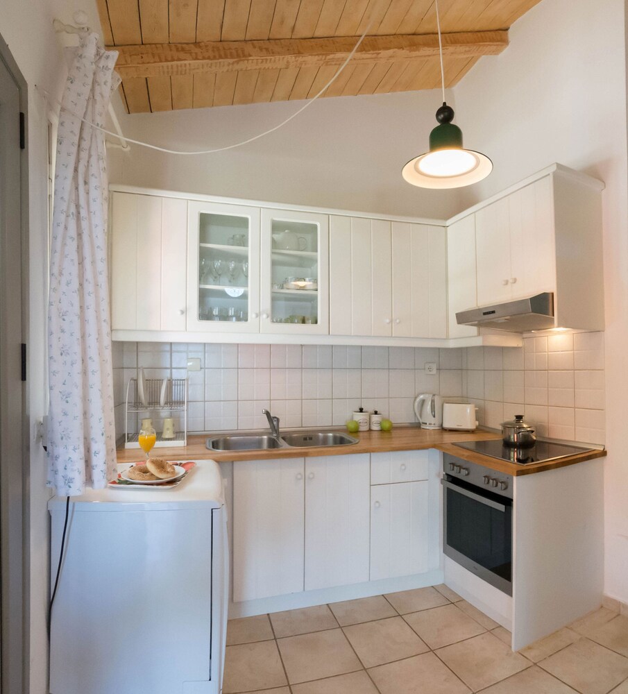 Agios Nikitas Villas