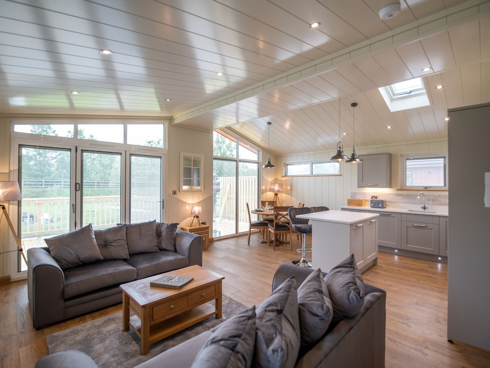 Otter Lodge