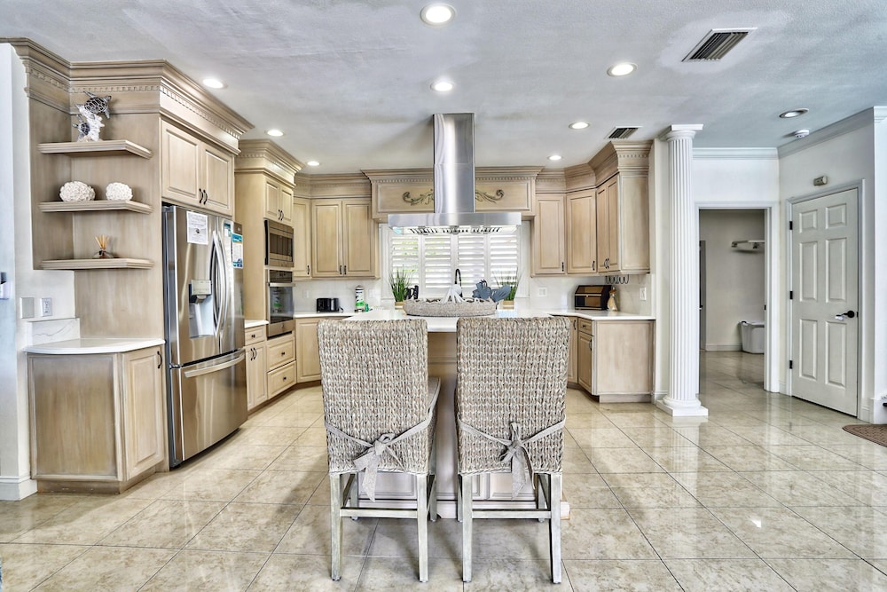 Villa At Bahia Shores-whole Property