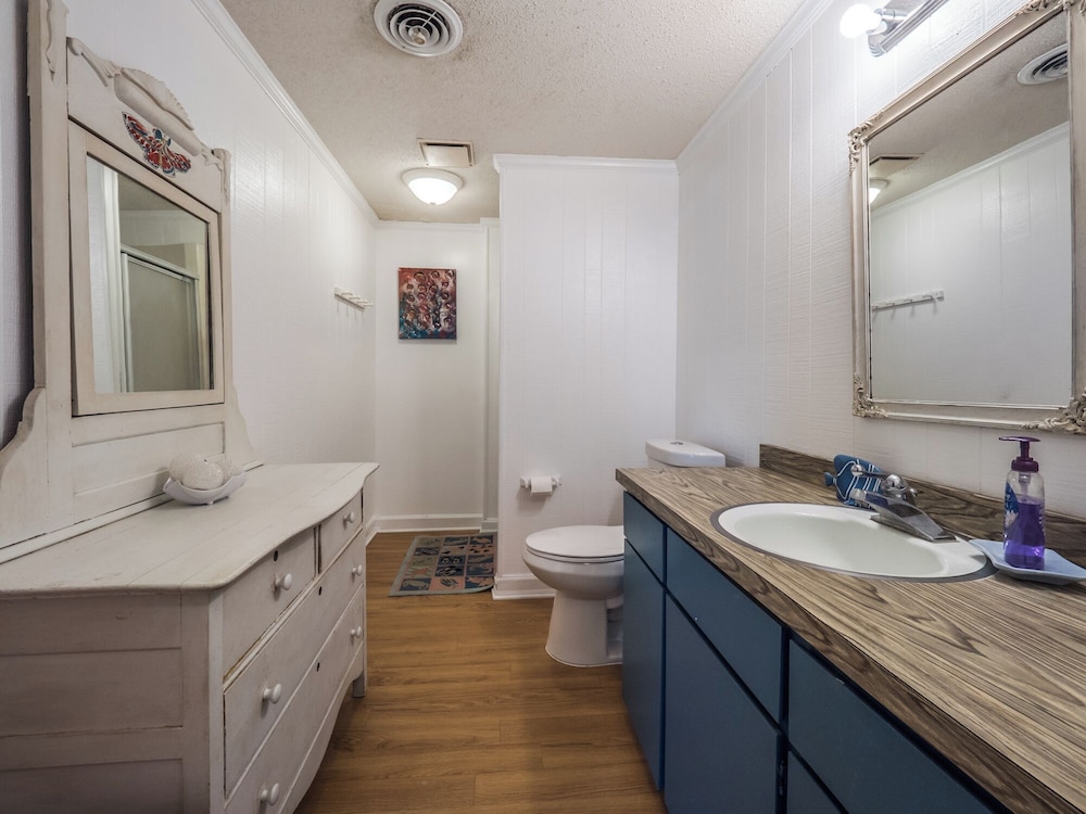S.O.B. (Sweet Ol' Bill) by Topsail Realty