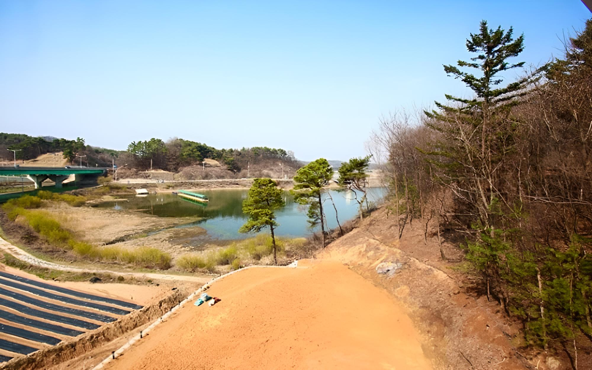 Anseong Pension Ddeulanche view 3