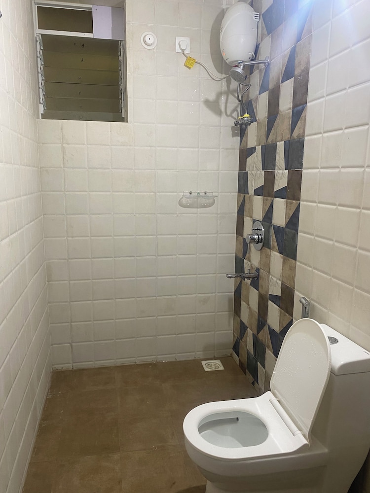 Tranquil Stay, Mountain View - 2BHK Flat