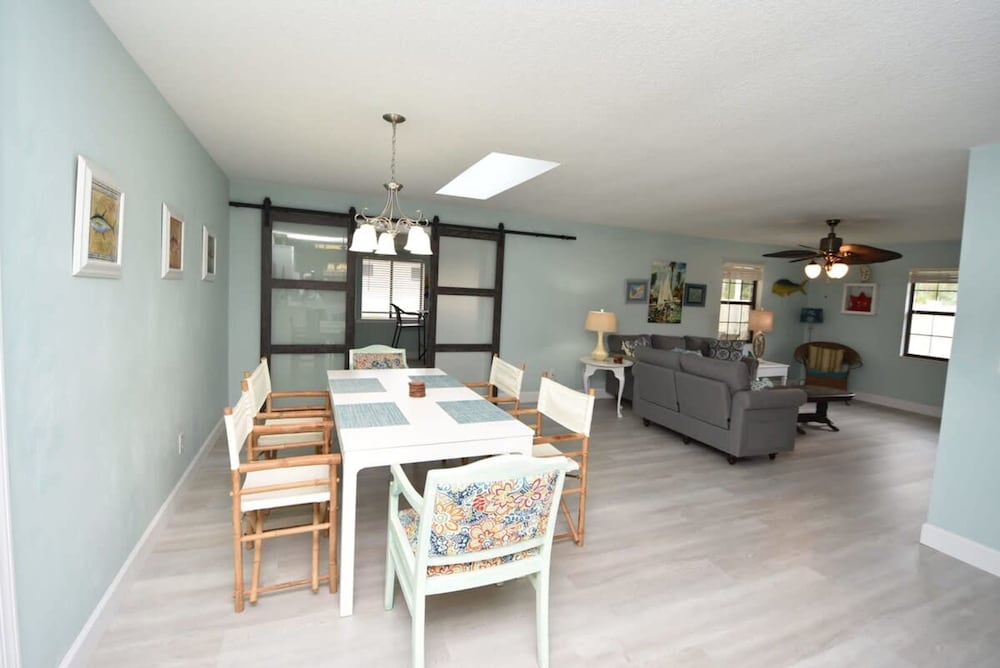Hidden Oasis Spacious Home With Salt Water Heated Pool Hot Tub Fenced Yard Pets are Welcome