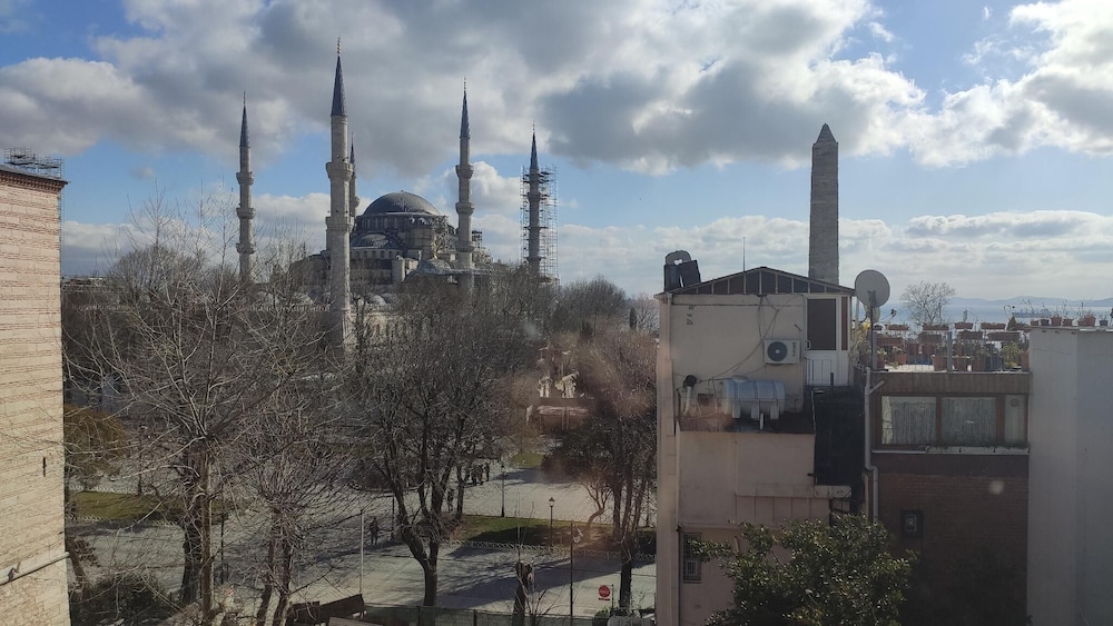 Hotel Turkoman becomes Turkoman Otel. - Image 48