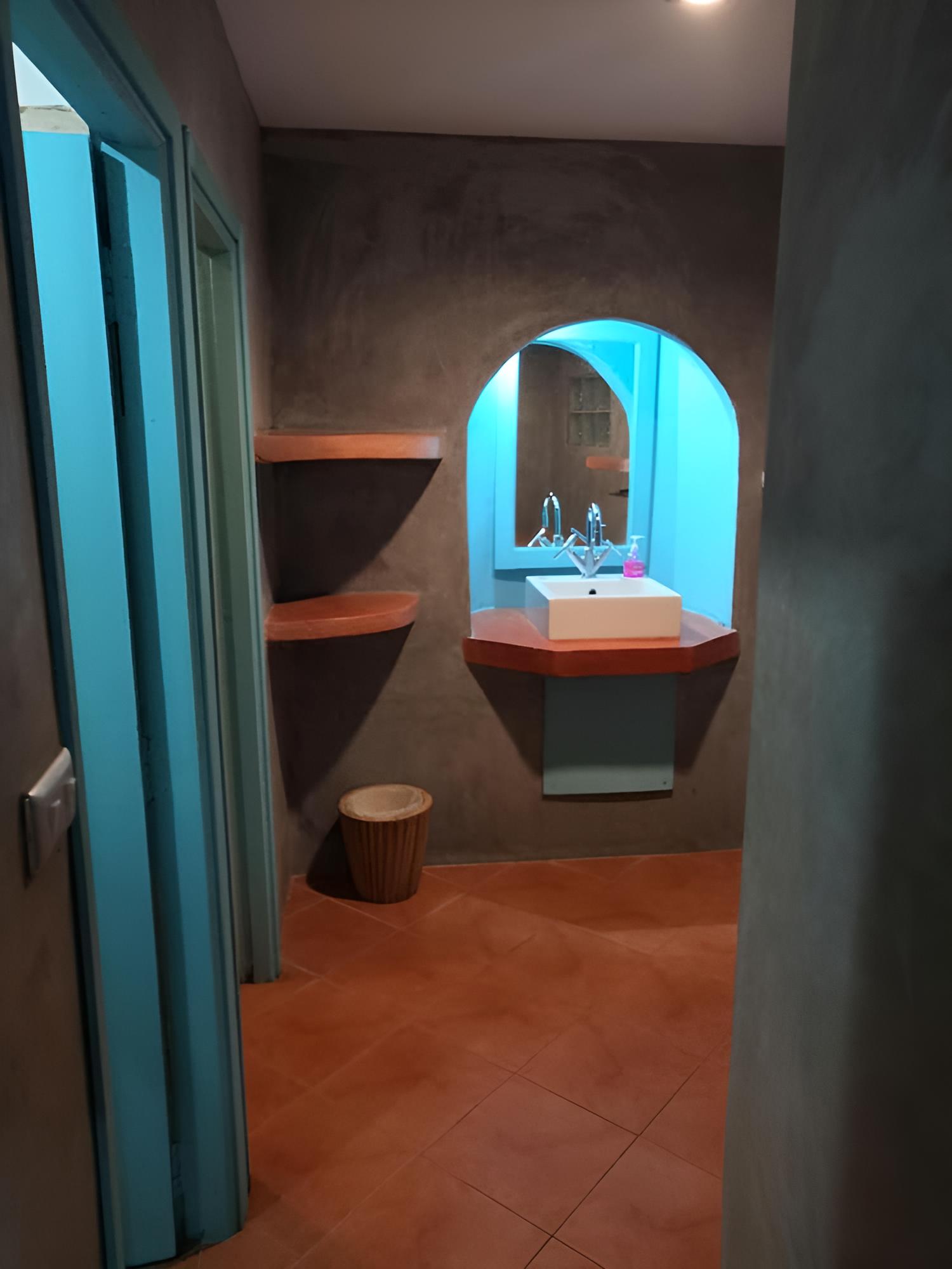 Photo 42
