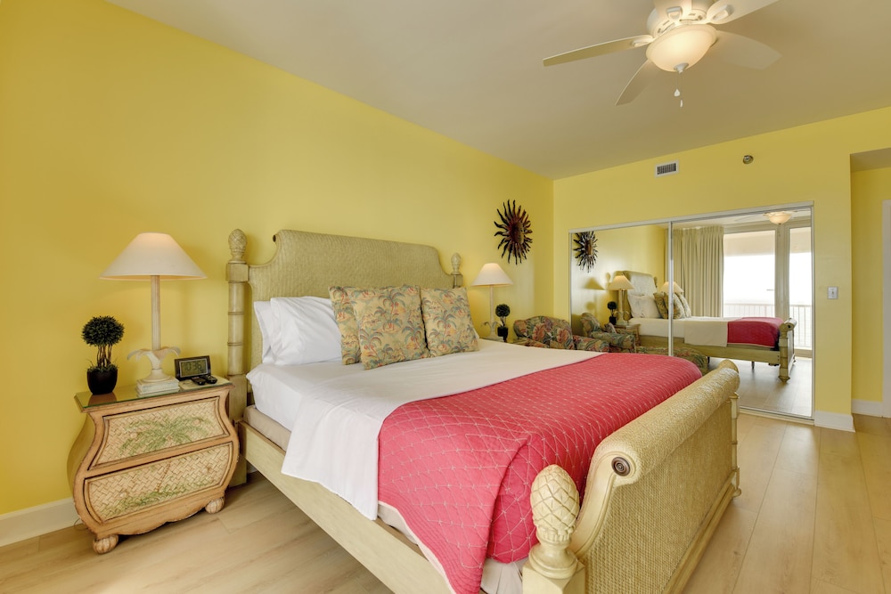 Navarre Condo w/ Beach Access & Ocean Views!
