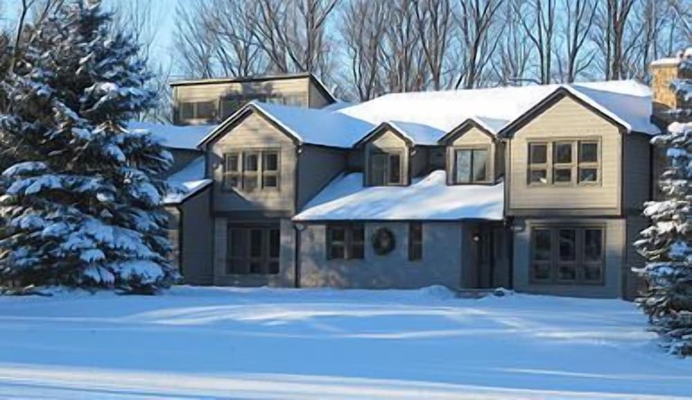 Sequel inn Creemore