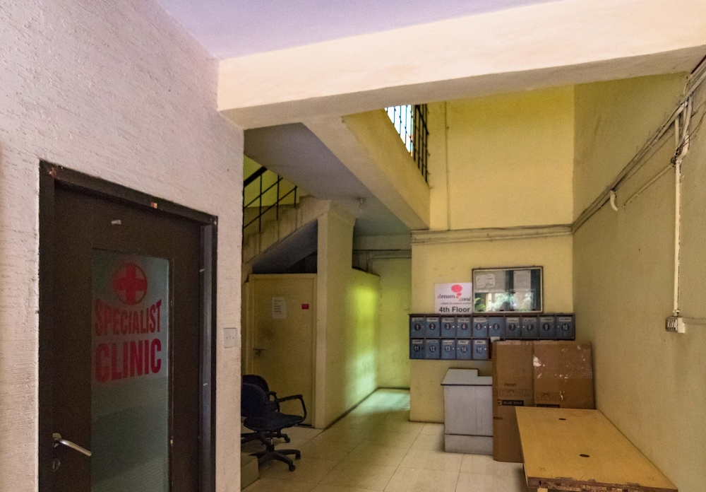 Luxury Apartment in Indiranagar view 3