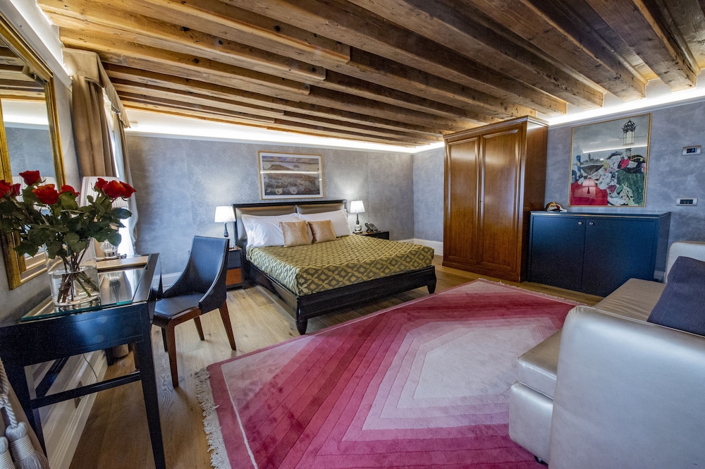EGO' Residence Venice