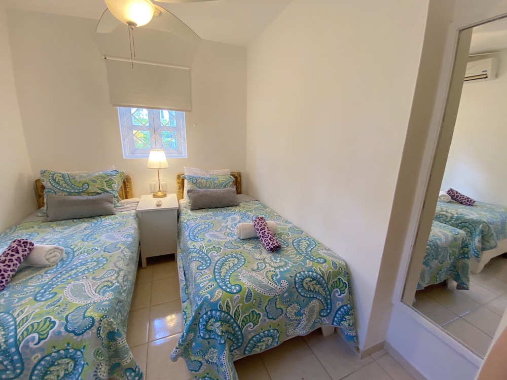 Los Corales Tropical Beach Resort & SPA