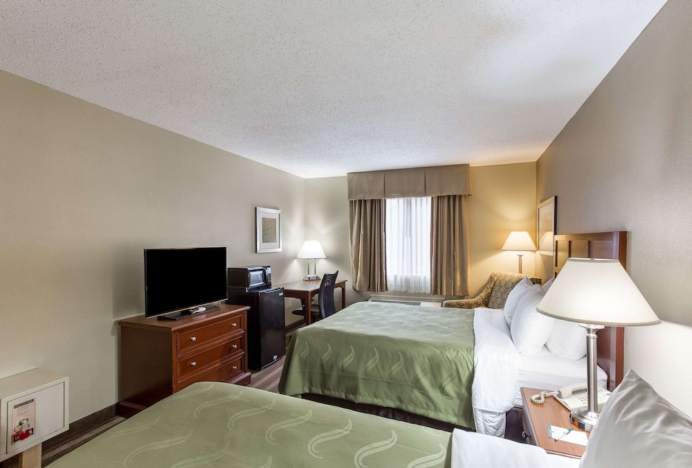 Athens Vacations - Quality Inn - Property Image 44