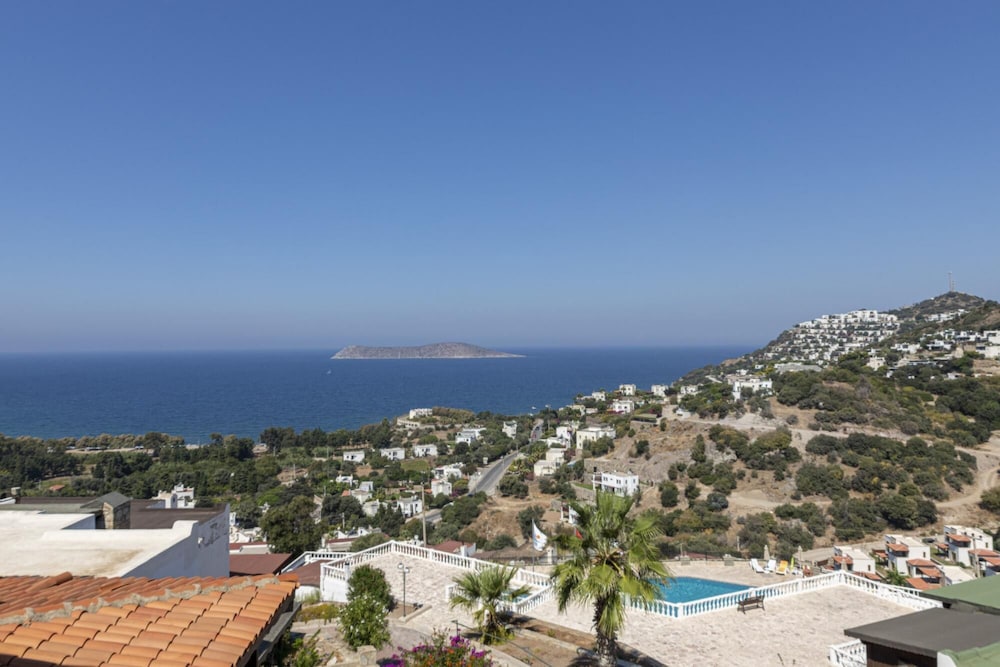 Amazing Duplex House With Sea View in Bodrum view 2