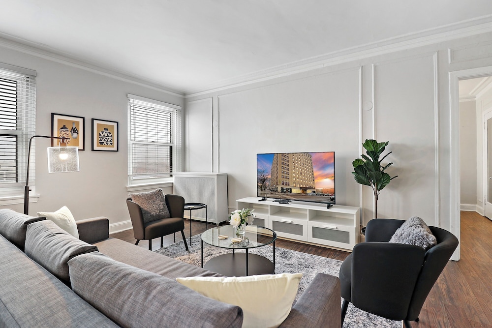 2BR Spacious Apt - BS 605