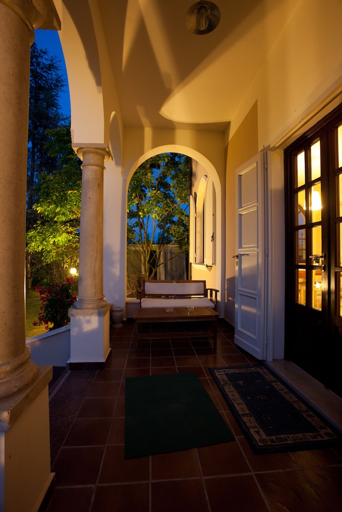 La Coralia Bed & Breakfast