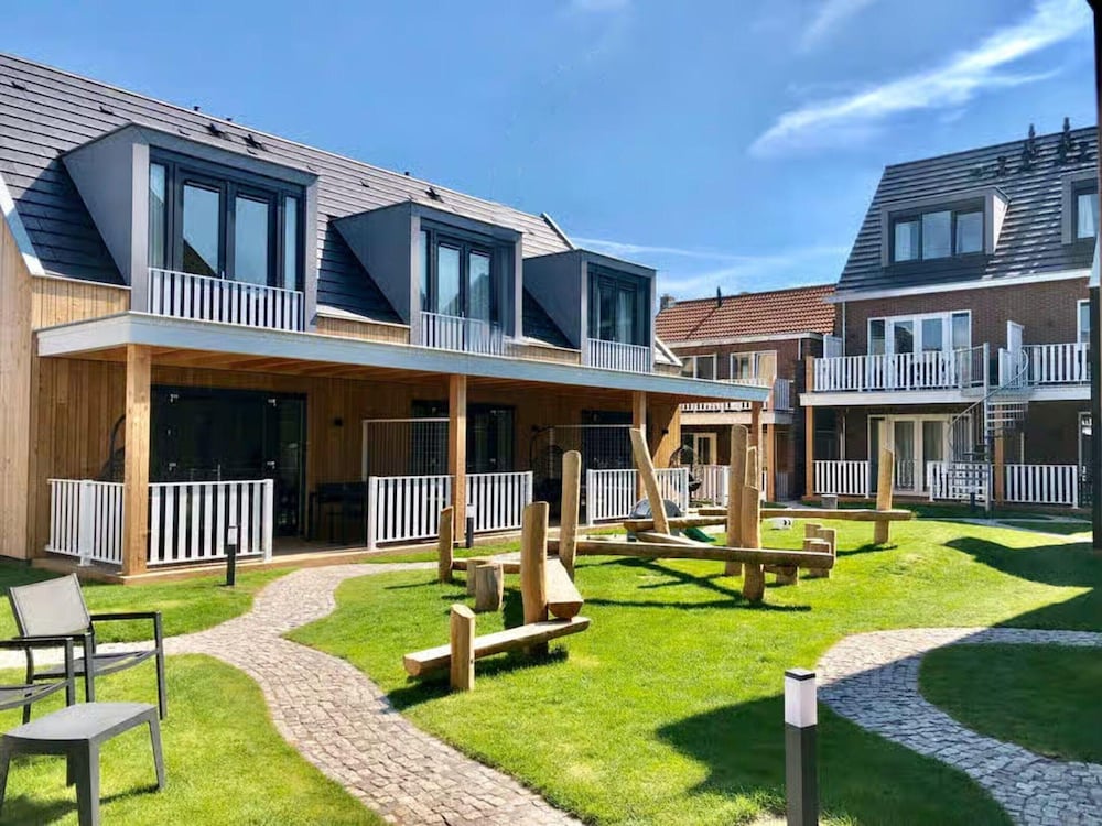 Lodge in Zoutelande Near Beach