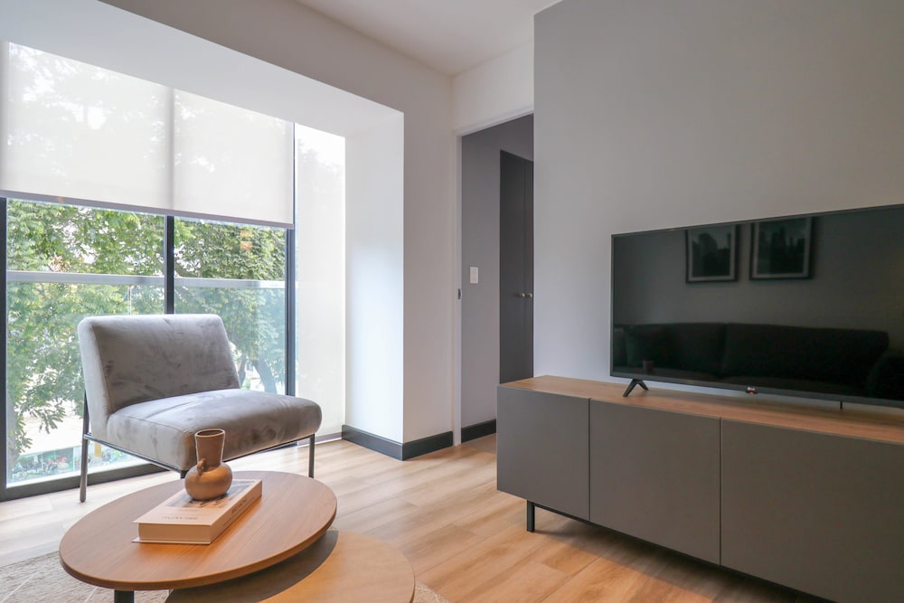 w Exceptional 2BR w Amazing View in San Isidro