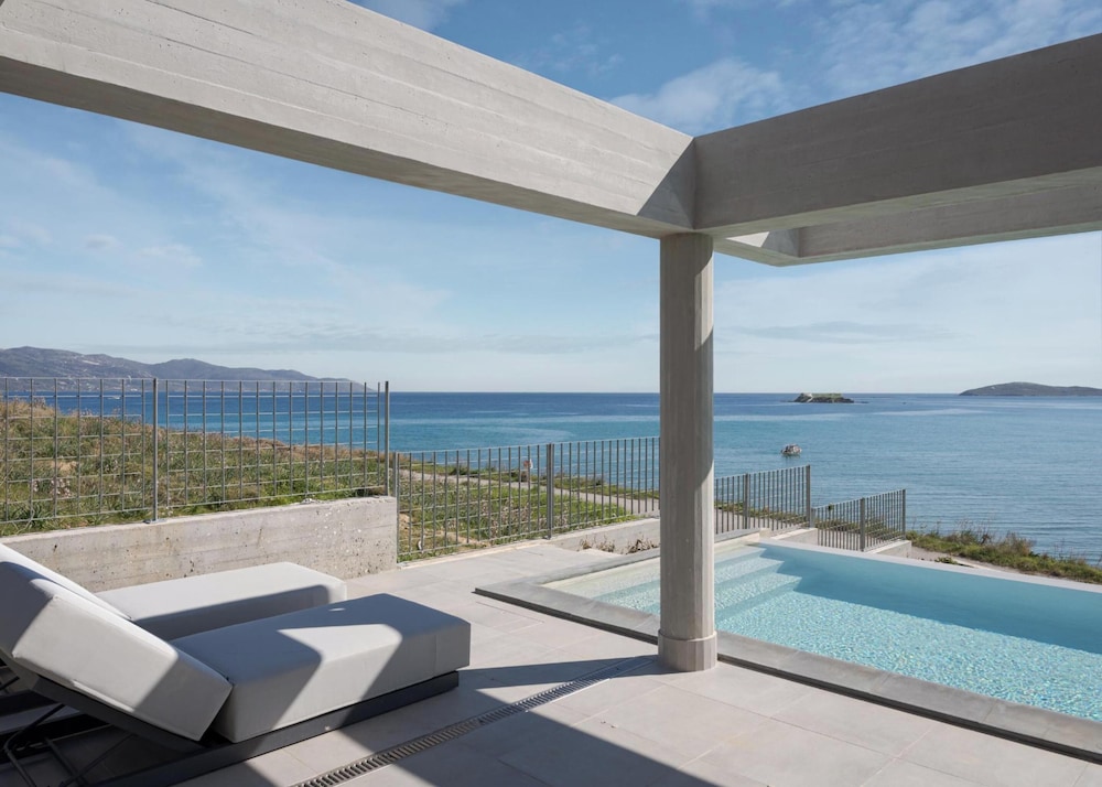Luxurious Seafront Villa Karystos