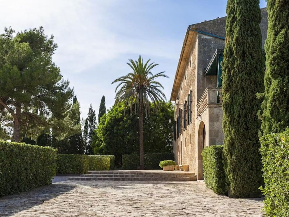 Countryside Villa With Terrace