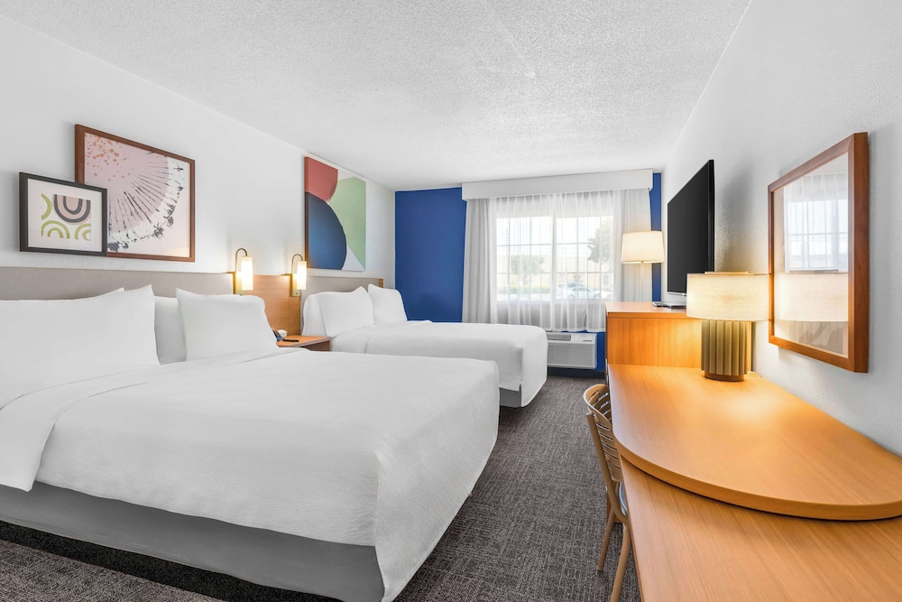 Modesto Vacations - Spark by Hilton Modesto - Property Image 25