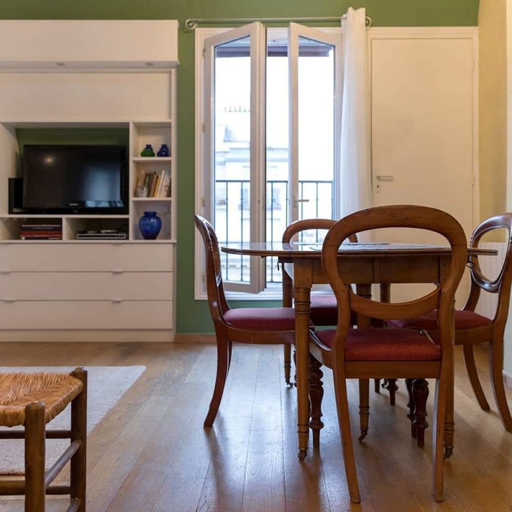 Coquelicot Delightful 1 Bedroom Apt Near Eiffel Tower